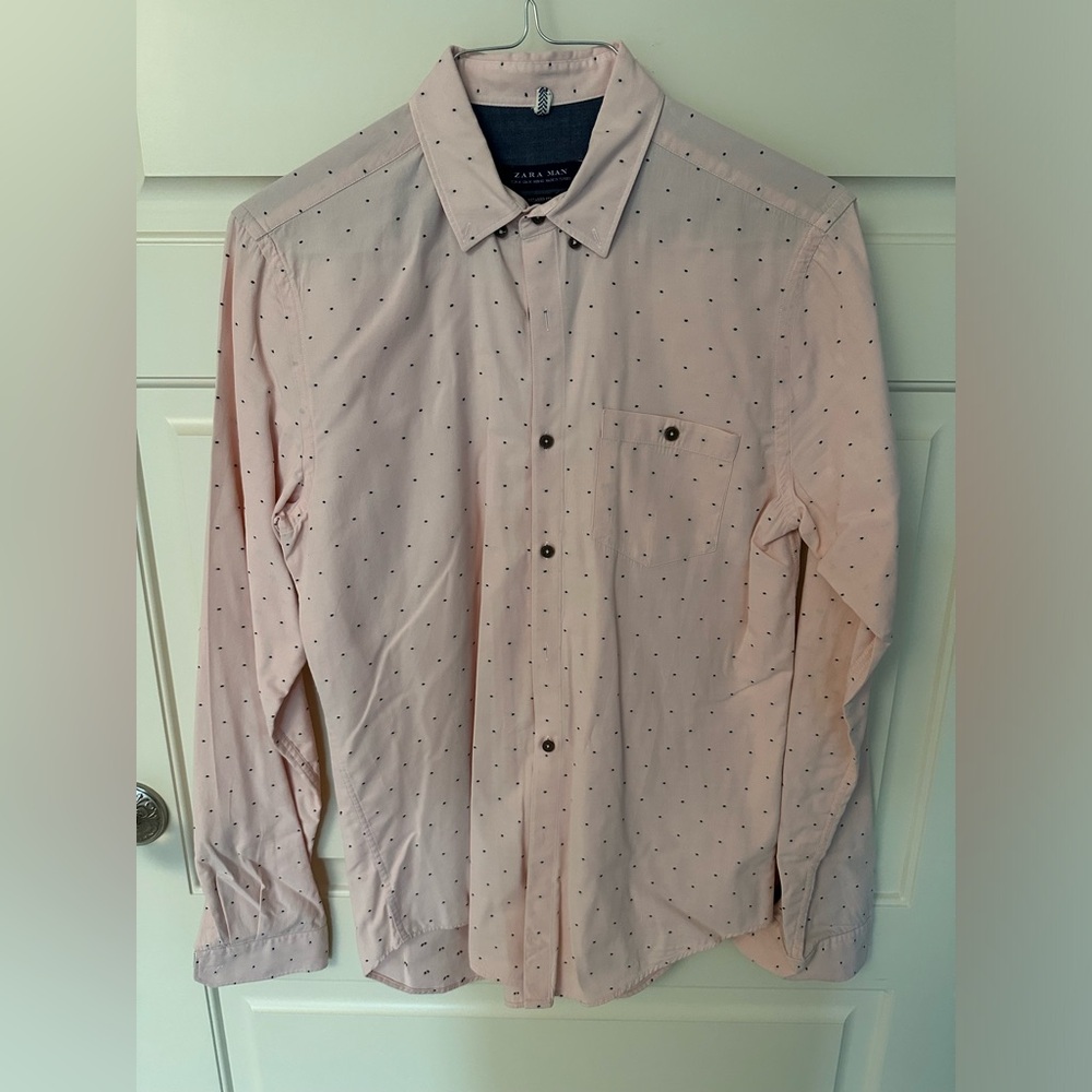 Zara Man Casual Button Down in Light Pink with Navy Blue Polka Dots